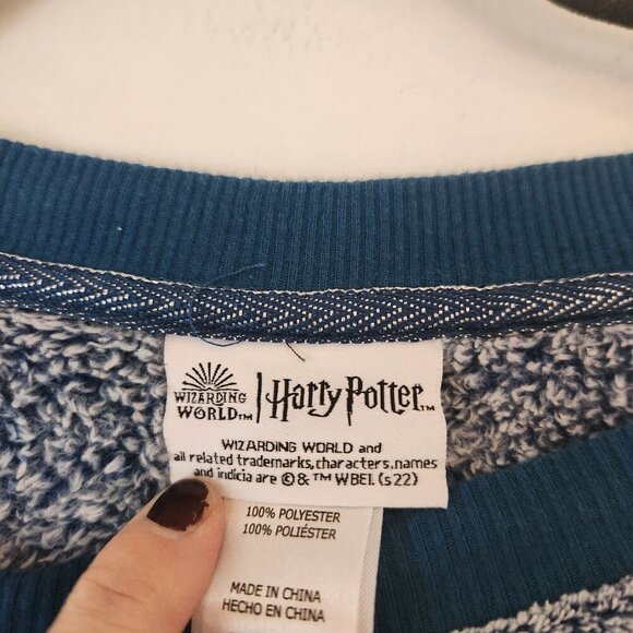 Harry Potter Wizarding World Blue Cozy Crewneck Sweatshirt Women's S - Picture 5 of 8